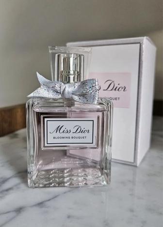 Miss Dior Blooming bouquet