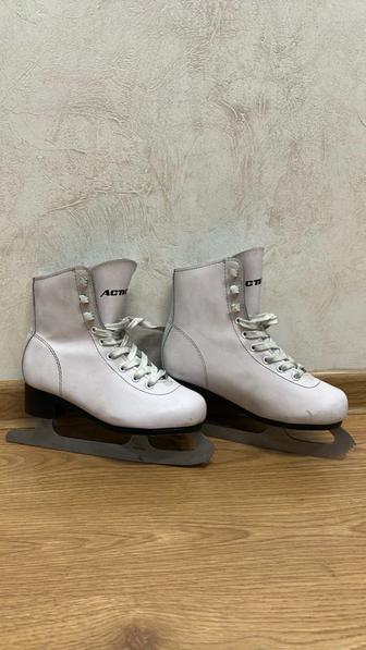 Коньки детские, 33р