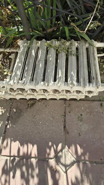 Радиаторы чугунные б/у