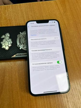 Продам IPhone 13