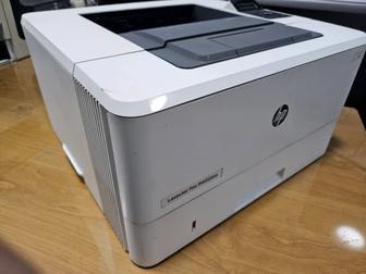 Продам принтер HP m402