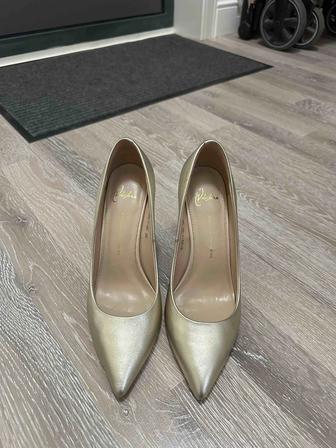 Продам туфли