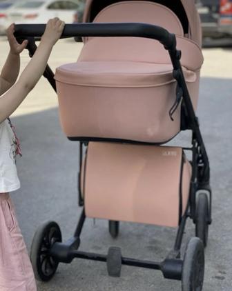 Продаётся коляска Anex e type