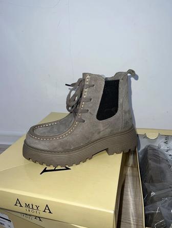 Зимние ботинки женские