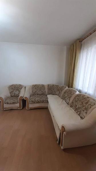 Продам мягкий уголок и кресло