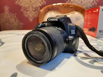 Canon EOS 250 D