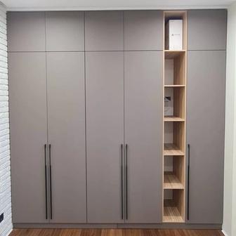 Сборщик мебели