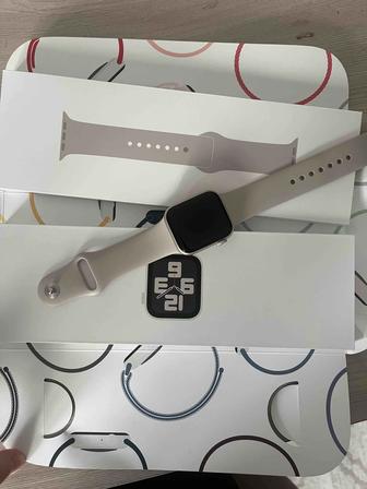 Apple Watch SE 2 2024