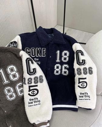 Продам Бомбер теплый на осень