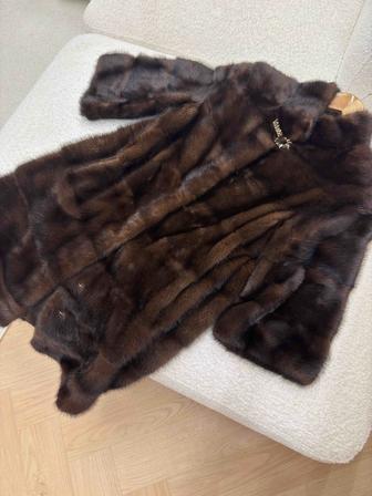 Продам норковую шубу с короткими рукавами