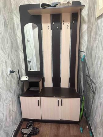 Вешалка в прихожую