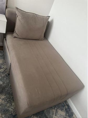 Кресло кровать в подарок ковер