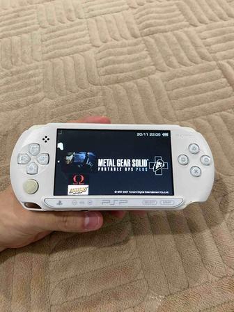PSP Белый