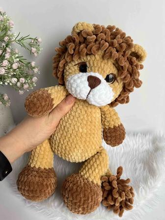 Вязаные игрушки.