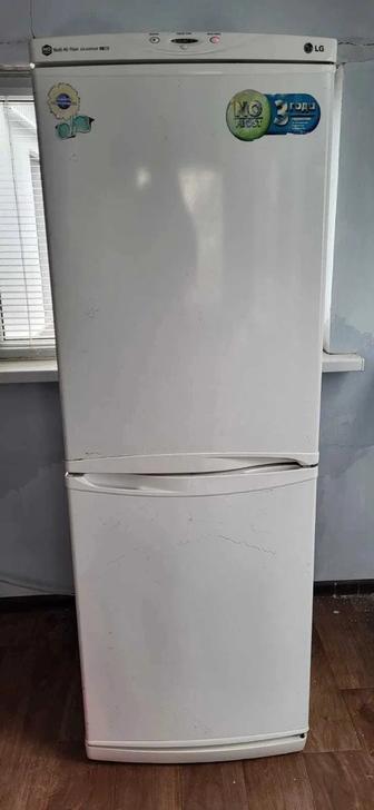Продам холодильник LG NO Frost отлично работает