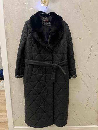 Loreta норковые куртки