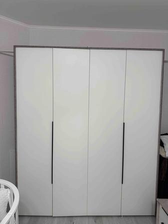 Спальный гарнитур с кроватью