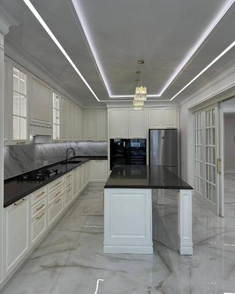 Изготавливаем мебель на заказ класса люкс-лестницы, кухни,двери, гардеробы