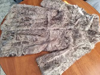 Продам женскую шубку