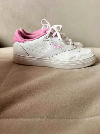 Срочно! Reebok 37.5, отличное состояние