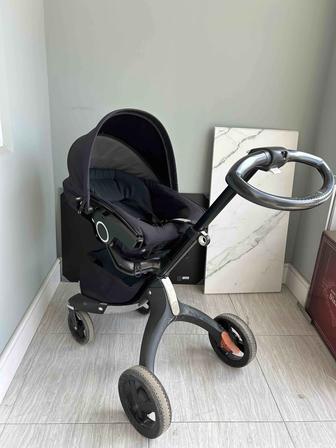 Коляска Stokke