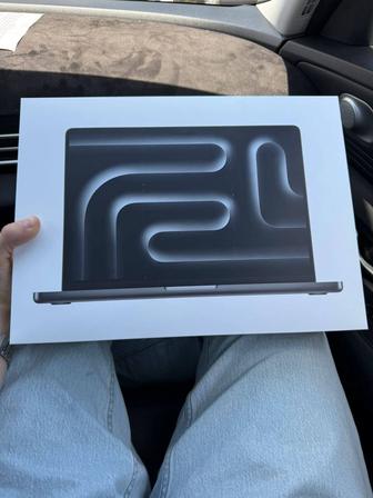 Macbook 14 pro M3 512 gb