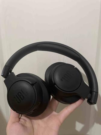 Наушники JBL 710bt