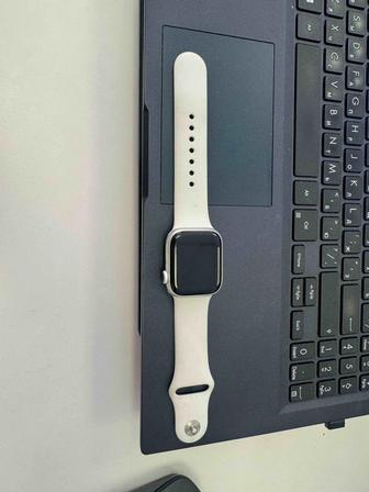 Продам Apple Watch 8, 41 мм
