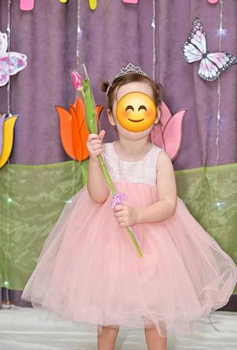 Нежное пышное платье к 8 марта