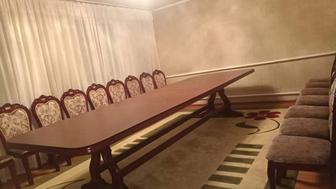 Стол с стульями