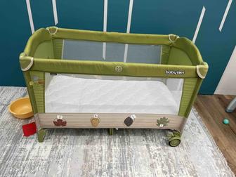 Продам кровать манеж