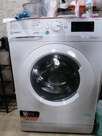 Продам стиральную машинку