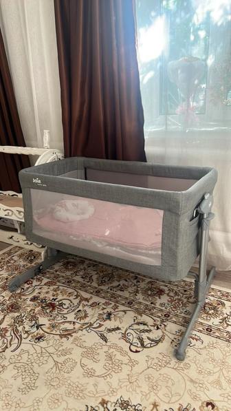 кроватка детская Joie