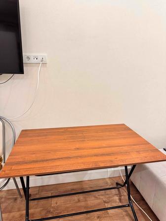 Стол кухонный