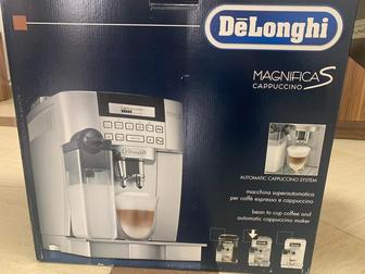 Кофемашина Delonghi