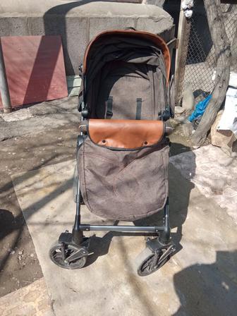 Продам детскую коляску