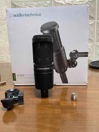 Микрофон Audio-Technica AT2020