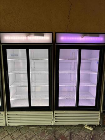 Витринный холодильник