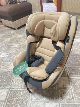 Продам авто кресло детское