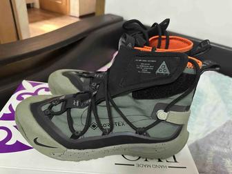 Кроссовки Nike