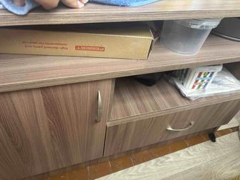 Продам тумбочку