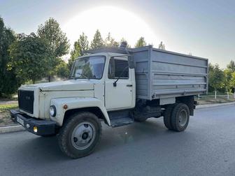 Грузовой самосвал