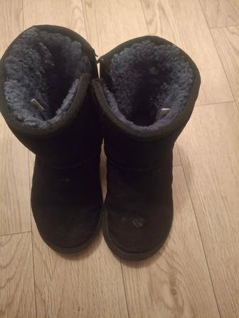 Продам угги хорошая состояние для мальчика 32 размер