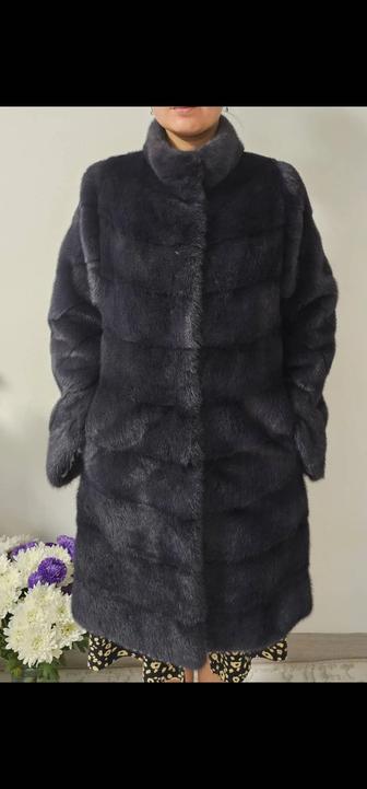 Продам норковую шубу