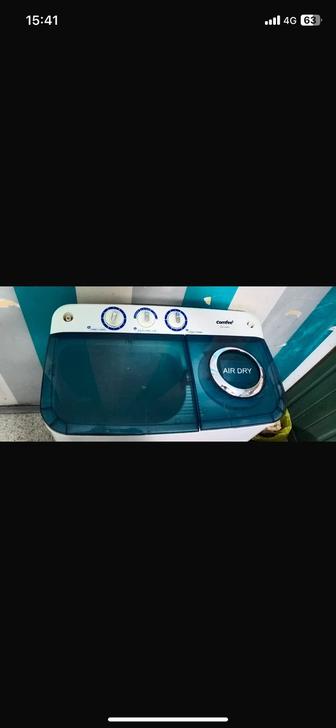 Стралный машина ии холодилник