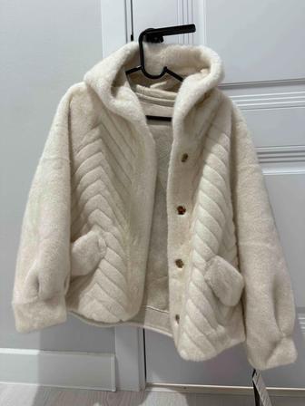 Эко шуба 44-46 размер. Новая