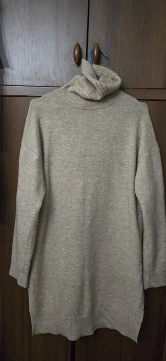 Платье-свитер от H and M