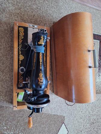 Продается швейная машина