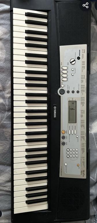 Синтезатор Yamaha PSR E203