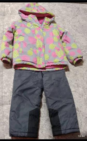 Продам зимний костюм на девочку